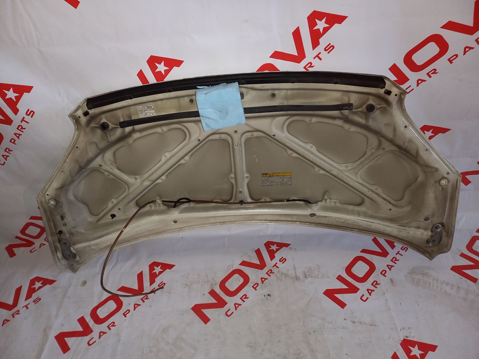 Капот Toyota Voxy 5330128090 1 поколение R60 Минивэн АКПП AZR60-0135136